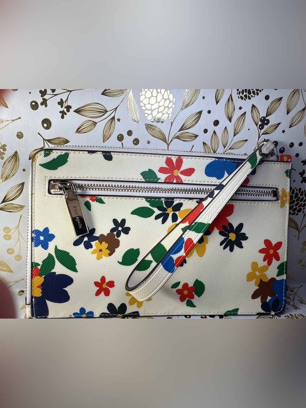 kate spade White Floral Multi-Color Wristlet - Picture 2 of 4